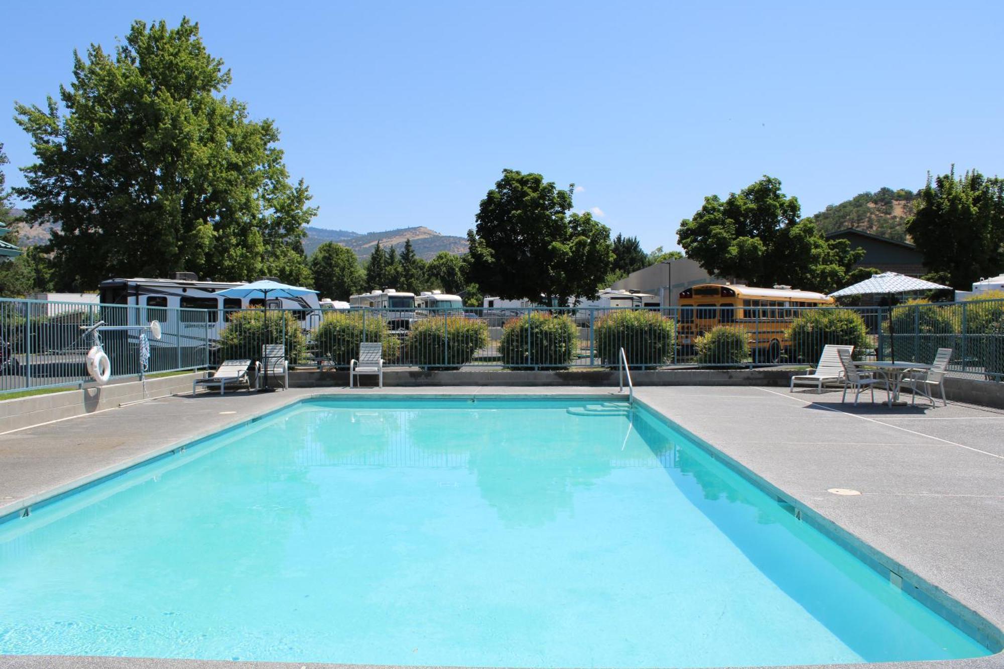 Americas Best Value Inn - Phoenix / Ashland Εξωτερικό φωτογραφία