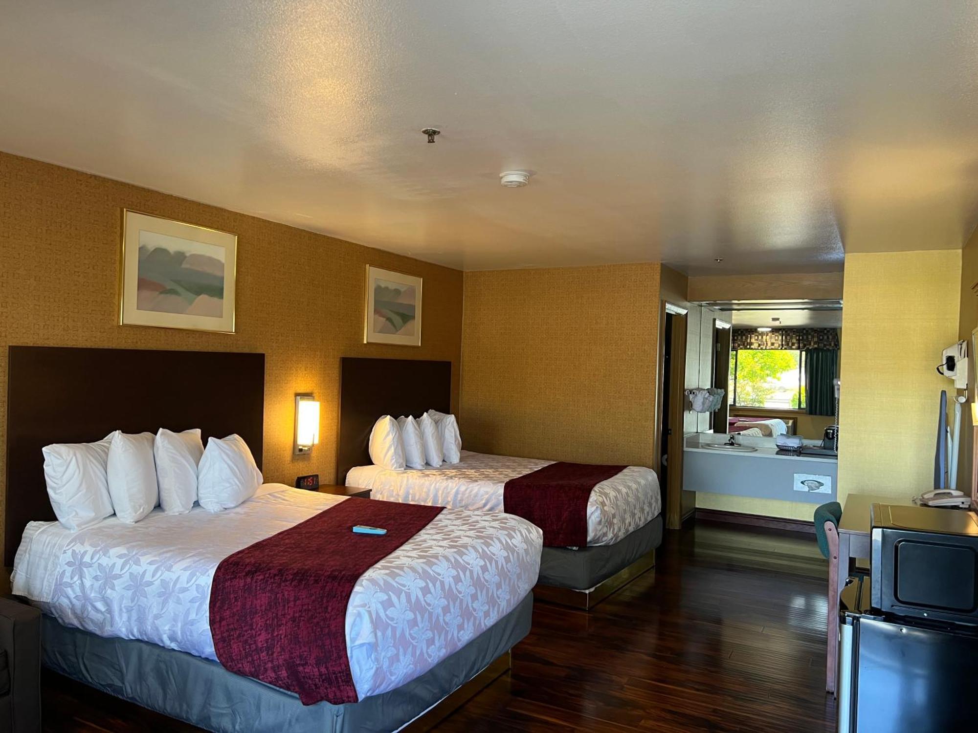 Americas Best Value Inn - Phoenix / Ashland Εξωτερικό φωτογραφία